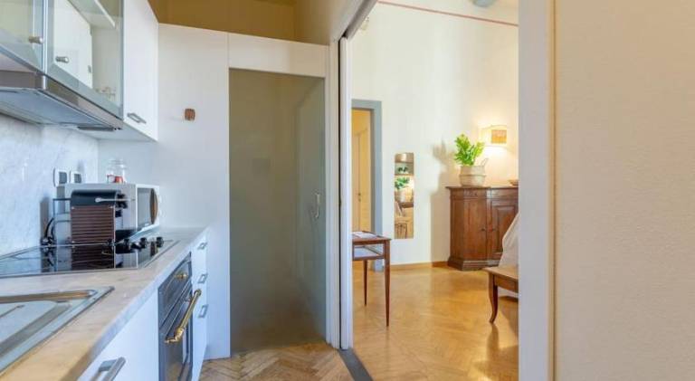 Apartment with hot tub | Near Florence Cathedral — photo 3