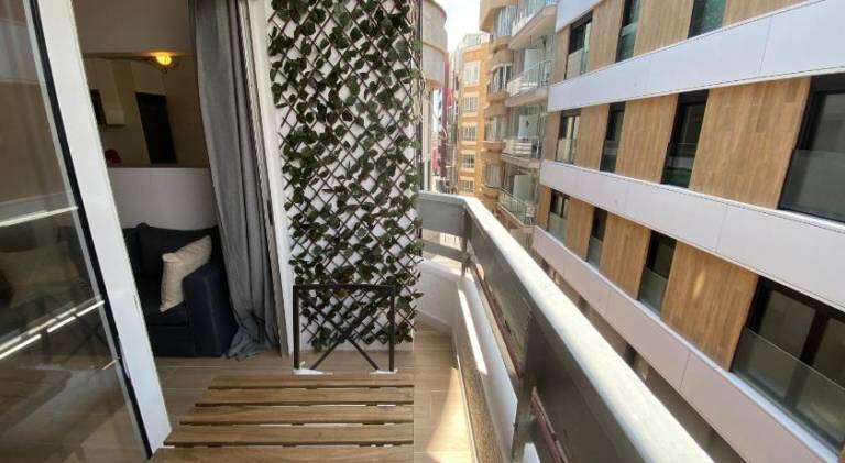 Beach balcony lounge — photo 4