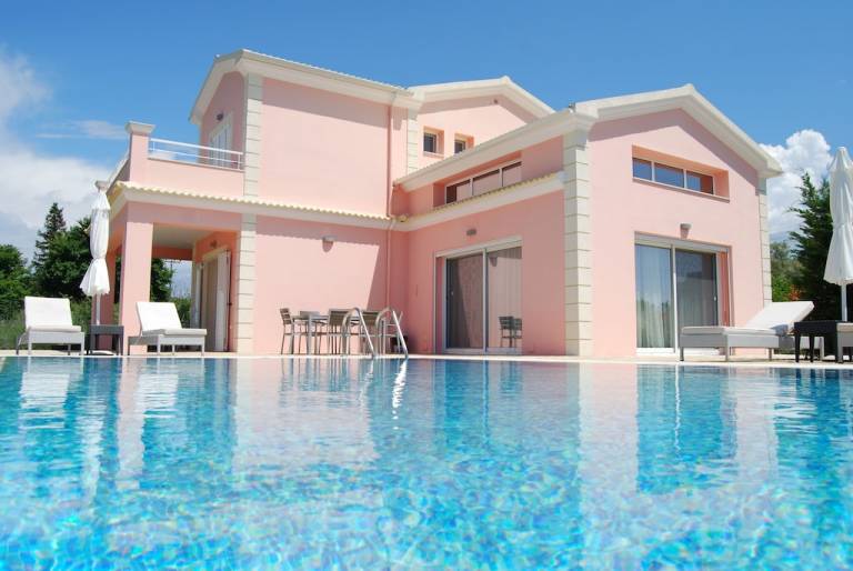 Villa  Acharavi