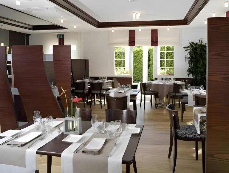 Cottage Logis Hotel - Restaurant — photo 3