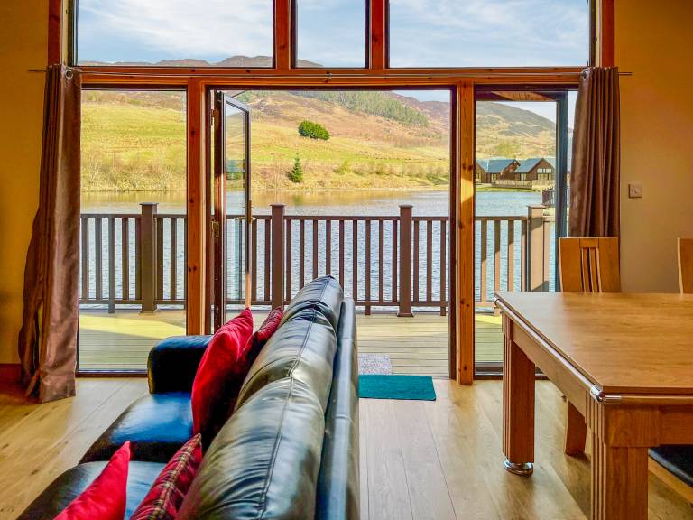 Cottage with terrace & yard | River view — photo 4