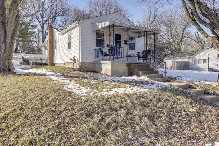 3 Mi to Englewood Dam: Pet-Friendly Home w/ Yard! — photo 2