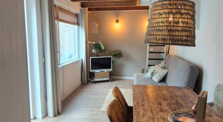 Cottage near the beach in the center. — photo 2