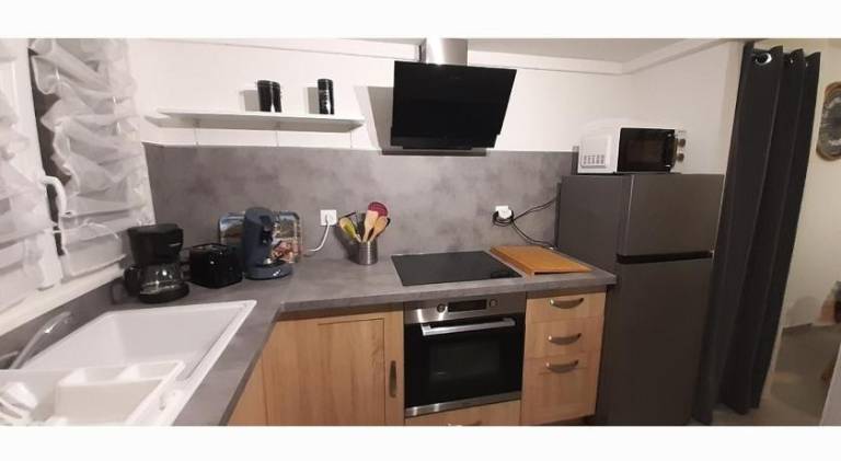 House with 2 rooms for 6 persons — photo 3