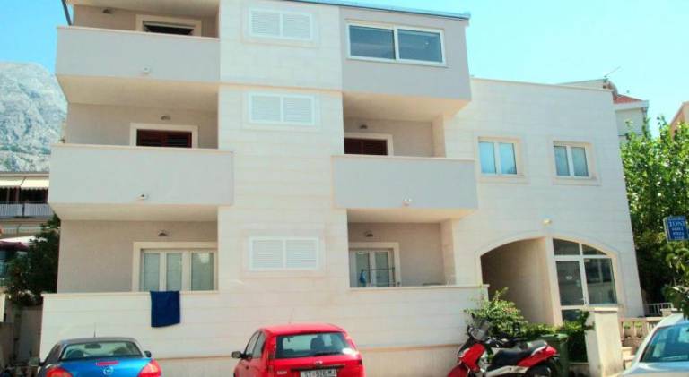 Rental apartment with 3 rooms for 8 persons — photo 3
