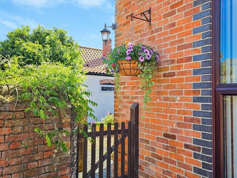 Cottage Claxton