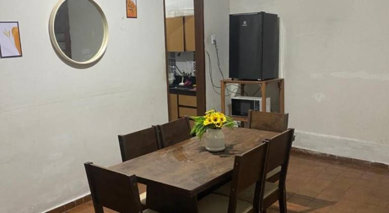 House with 1 room for 4 persons in Anapolis