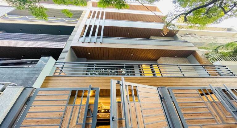 South Ex Residency Near AIIMS Delhi
