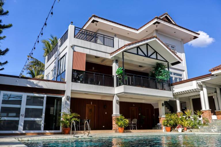 Teofely Gardens Resort - Silang, near Tagaytay — photo 3