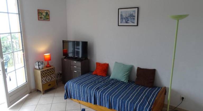 Rental apartment with terrace, private pool & garden | Beach nearby | Pet-friendly — photo 2