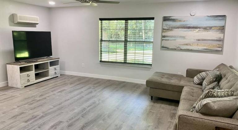 House with 4 rooms for 10 persons in Gainesville, FL