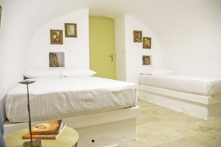 Apartment Limeni