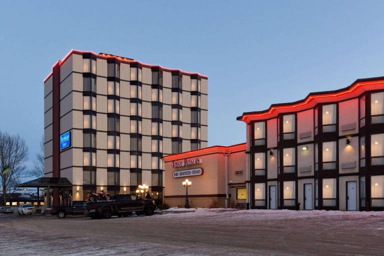 Travelodge by Wyndham Lloydminster in Lloydminster, AB