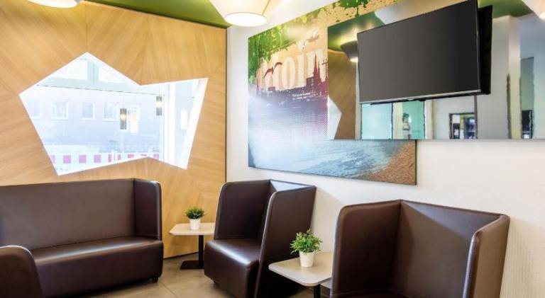 B&B HOTEL Hamburg-Wandsbek — photo 4