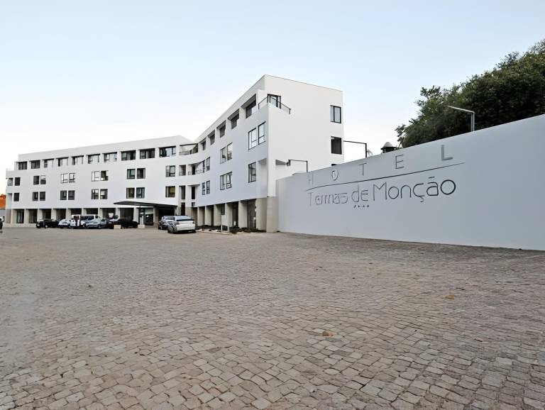 Hotel Bienestar Termas de Moncao