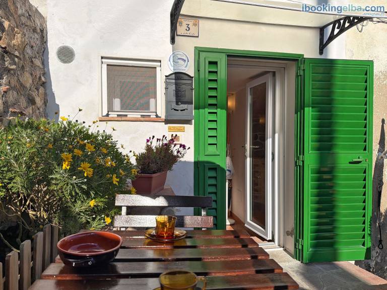 Holiday apartment with 1 room for 3 persons — photo 2