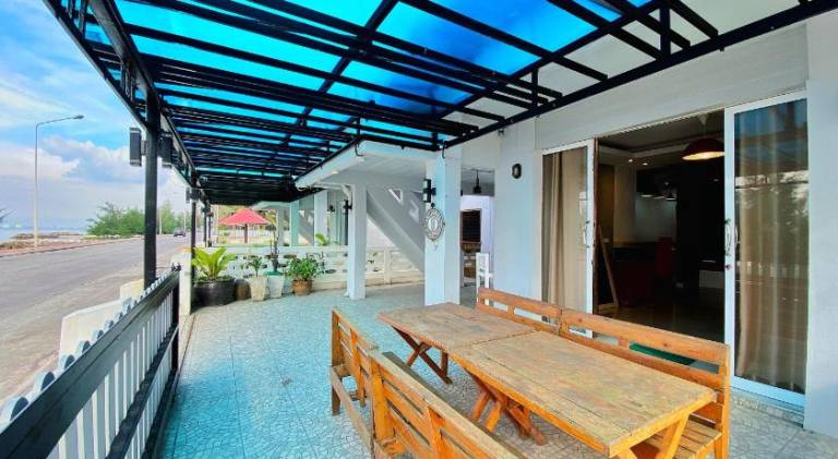 Sealife Private Beach Villa — photo 5
