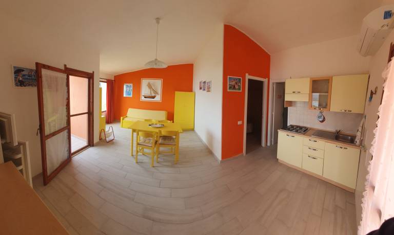 Apartment with barbeque & garden — photo 3