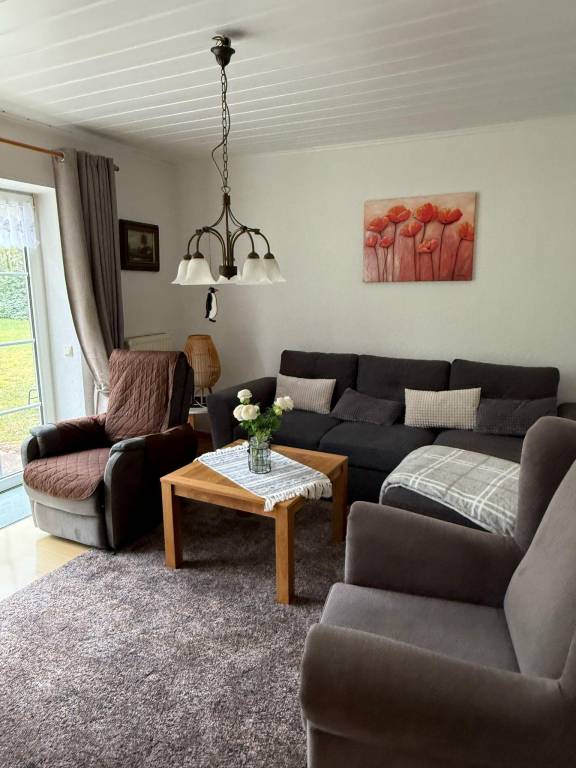 Family-friendly pleasant rental apartment with grill, yard & terrace | Garden view | Dogs allowed — photo 5