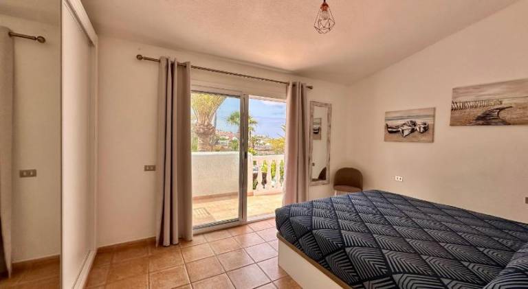 Beautiful House Costa Adeje with Mountain and Ocean View — photo 2