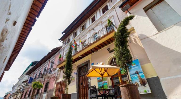 Friends Hotel & Rooftop Historic Center & Museums