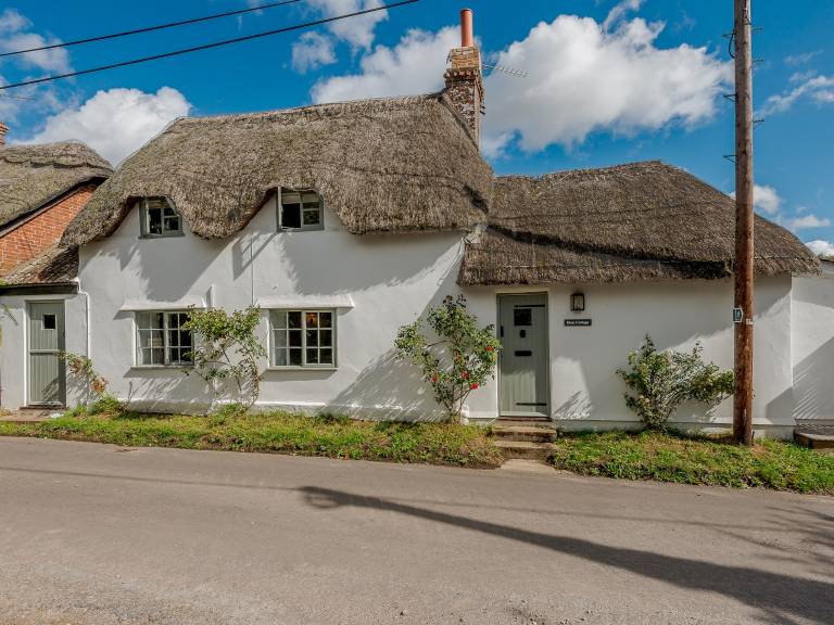 Cabin  Farnham