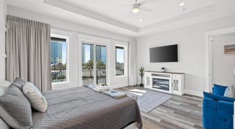New 6BR Home Sleeps 16 Private Pool, Walk to Beach, Near Pier Park — photo 2