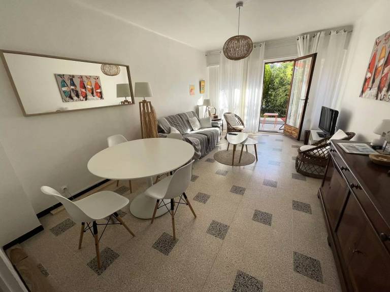 Residence Les Loisirs - Bright apartment close to the beach, fully equipped and on foot! — photo 4