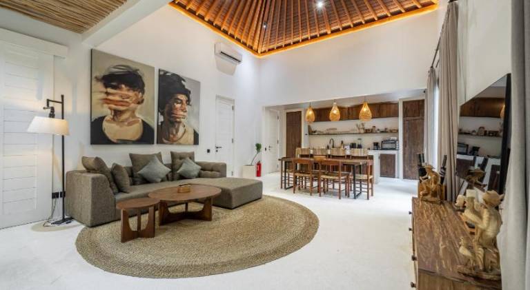 Beautiful villa with pool | Pets allowed — photo 2