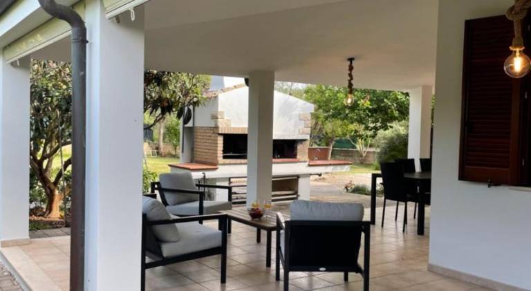 Villa with 2 rooms for 6 persons — photo 4