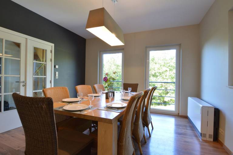 Family-friendly villa with barbecue, terrace & garden | Dogs allowed — photo 4