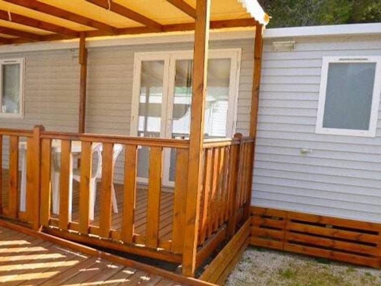 Mobile home with terrace | Pets are welcome — photo 4