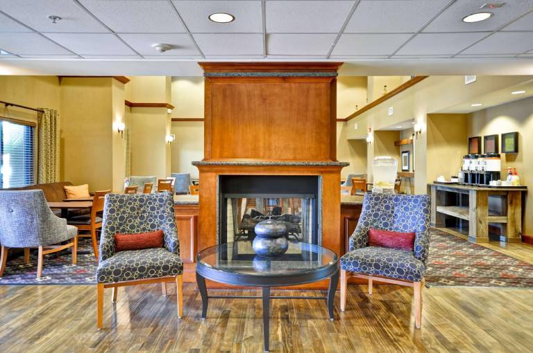 Hampton Inn & Suites Tucson East/Williams Center — photo 4