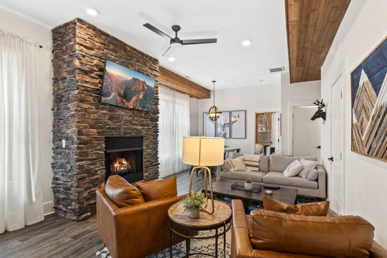 Vacation home with jacuzzi — photo 4