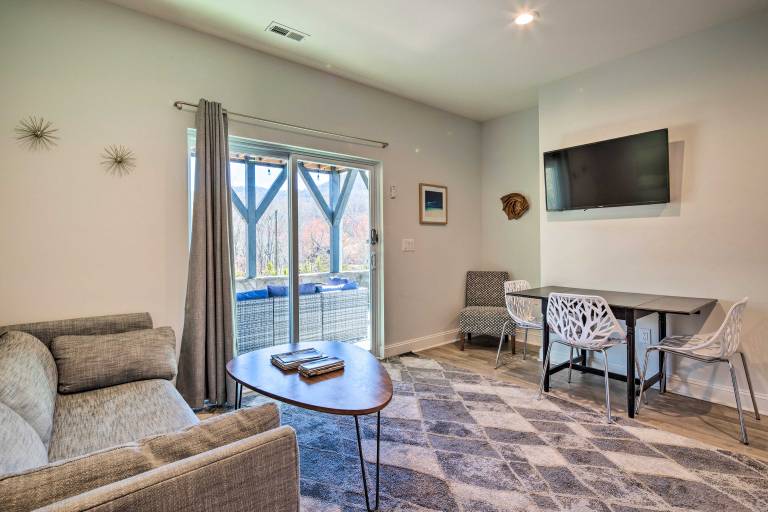 Comfy Asheville Vacation Rental w/ Hot Tub! — photo 4