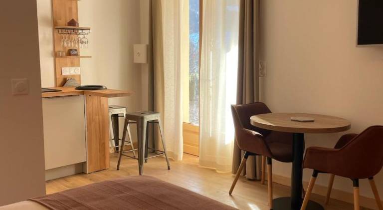 Apartment with terrace, BBQ & yard in Le Grand-Bornand