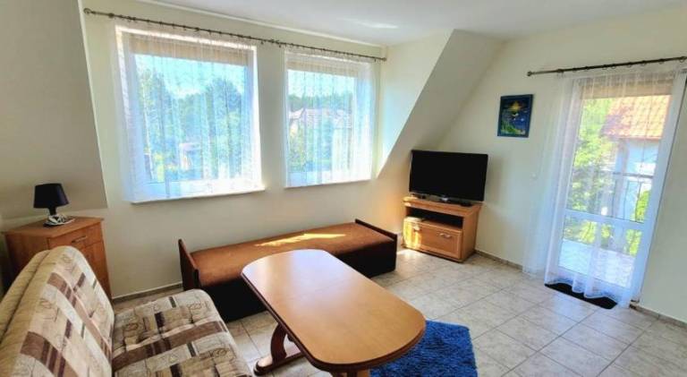 Holiday apartment with yard & terrace | Pet-friendly — photo 2