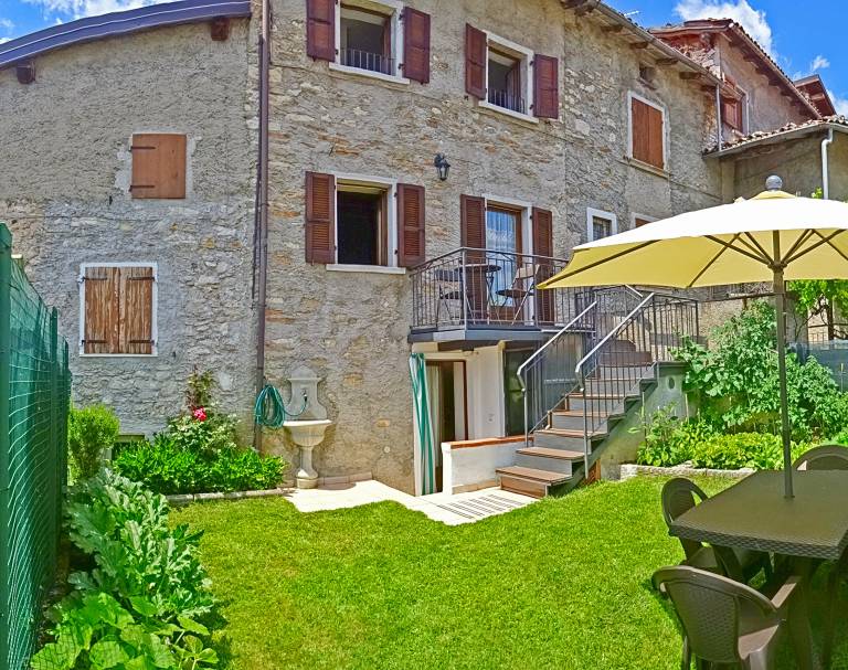 Casa  Campione