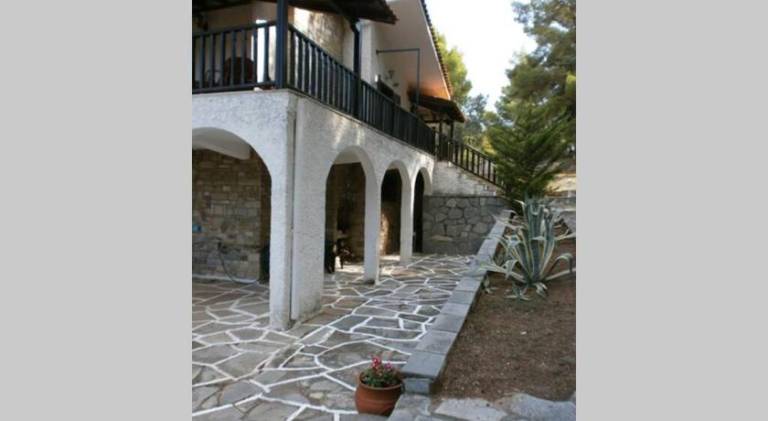 Pleasant villa with yard, barbecue & patio | Beach nearby | Suitable for remote work | Dogs allowed — photo 4