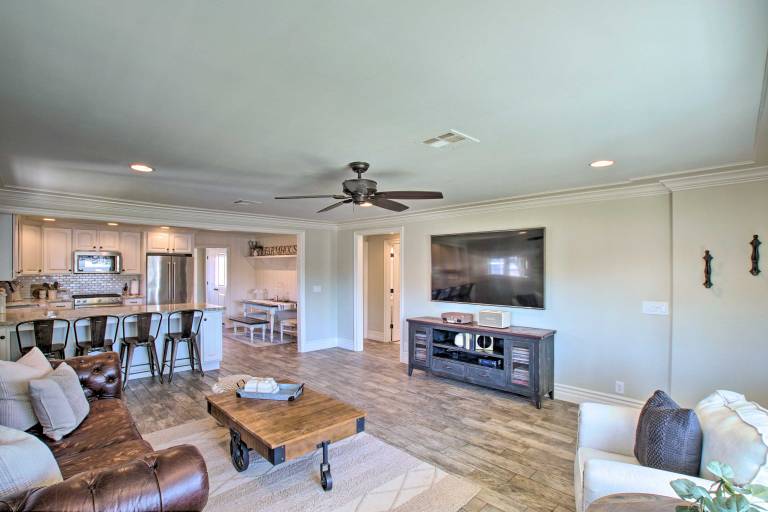 Families w/ Pets Welcome! Dtwn Gilbert Retreat — photo 4