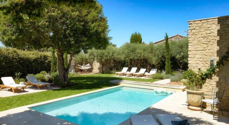 Villa with pool — photo 3