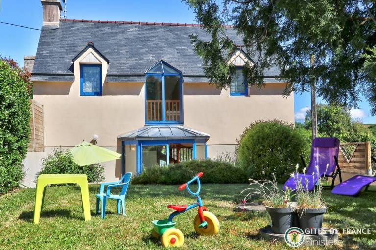 Gite with barbecue, garden & terrace | Dogs allowed — photo 2