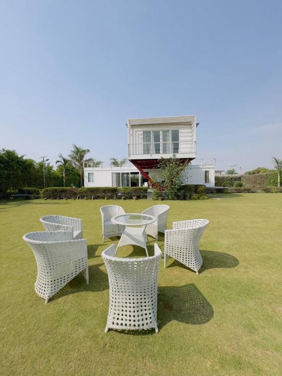Villa with garden & pool | Pets are welcome — photo 2