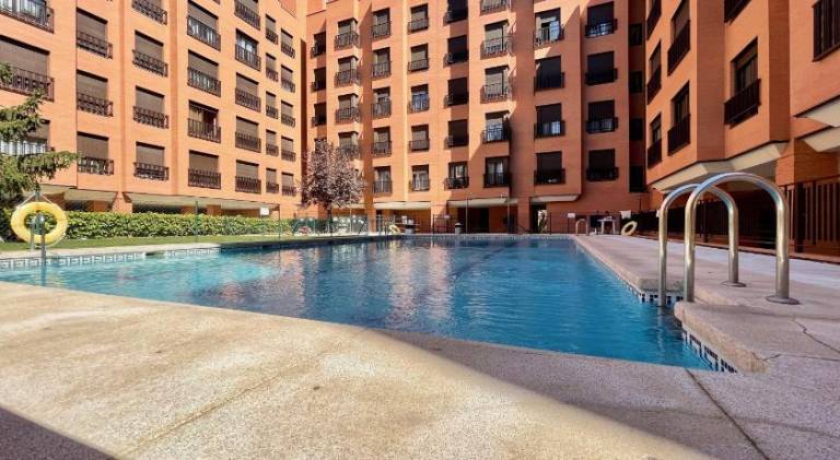 Rental apartment with pool | Pets are welcome in Madrid