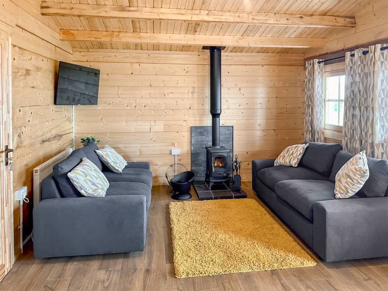 Family-oriented nice holiday apartment with yard & hot tub | River view | Pet-friendly — photo 3
