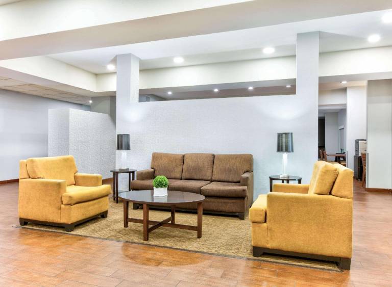 Wingate by Wyndham Longview North — photo 3