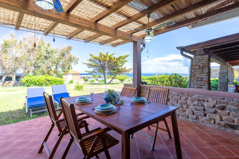 Holiday Home 'Casa 5 Vista Mare' with Sea View, Private Terrace and Air Conditioning in Stintino