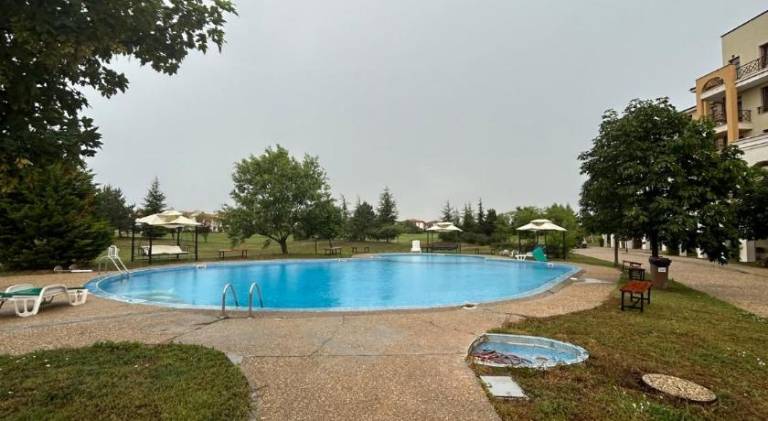 House with pool | Pets allowed — photo 5