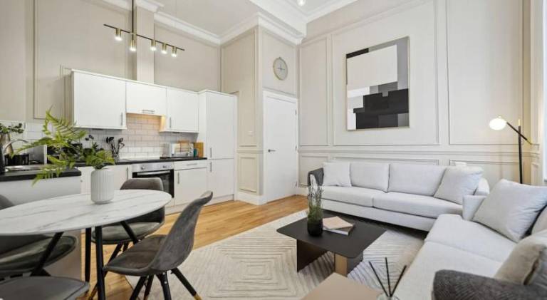 Rental apartment | Near George Square | Pet-friendly in Glasgow