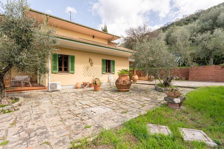 Villa  Monsummano Terme